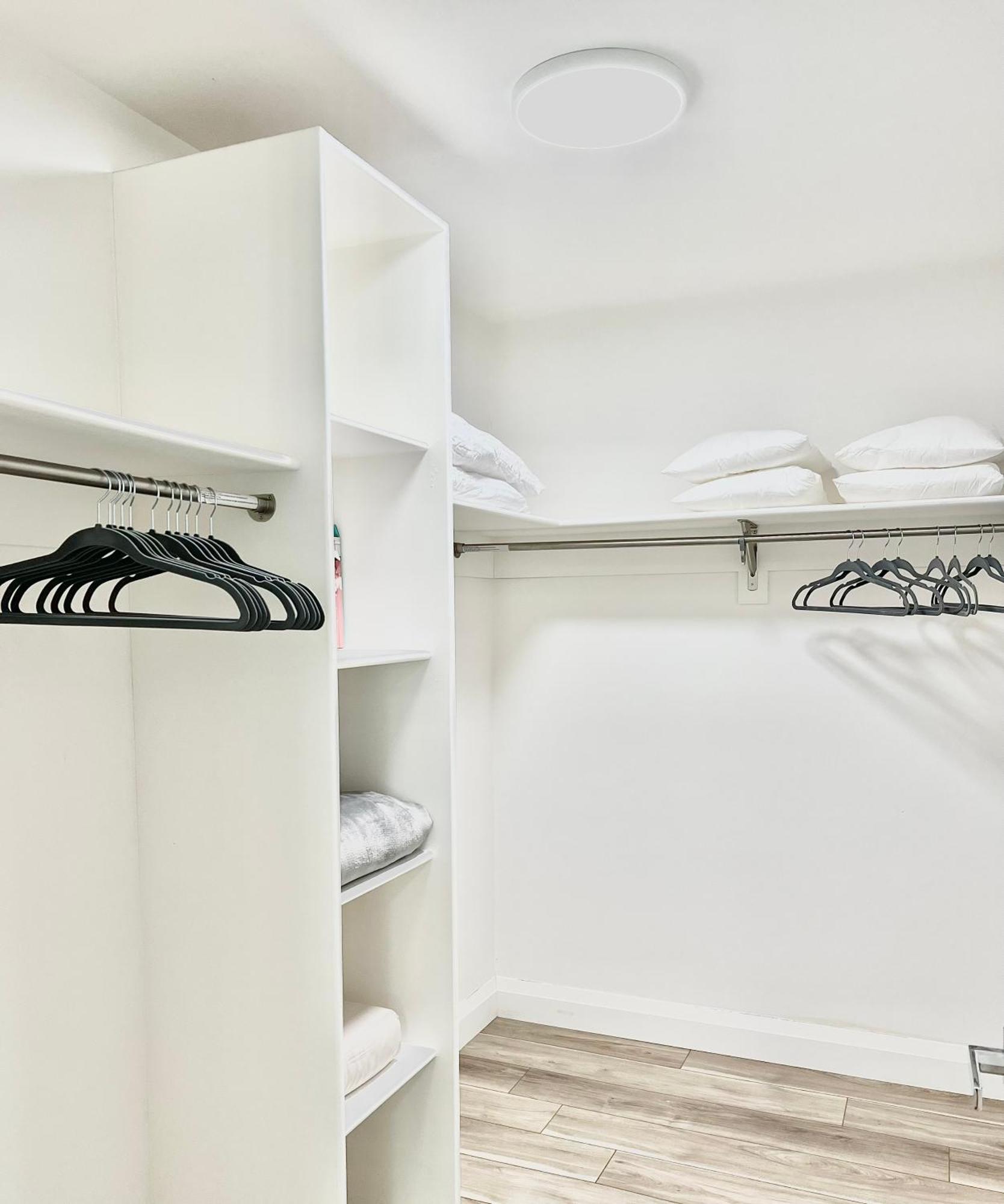 Modern Luxury Apartment In كوينسي المظهر الخارجي الصورة